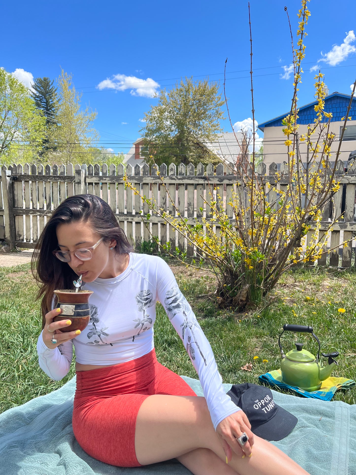 unas rosas para mi: recycled long-sleeve crop top
